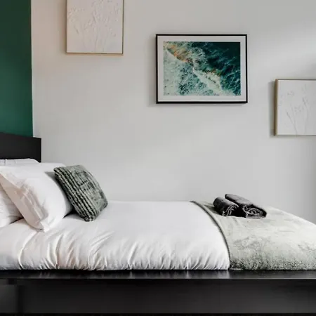 Elegant From 맨체스터