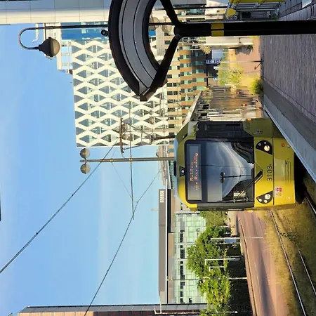 1 Bed Apartment Sleeps 2 - Wifi & Tv