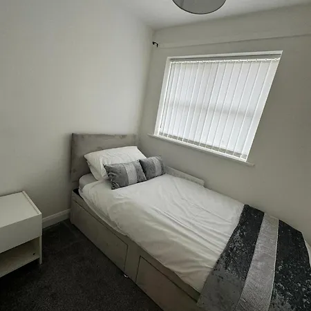 Semesterbostad Sleeps5-netflix-parkg-near Center Etihad *