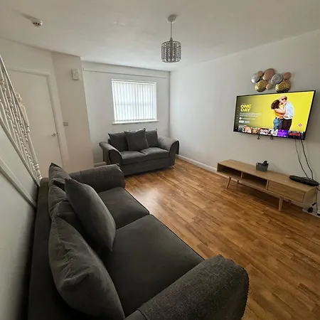 Sleeps5-netflix-parkg-near Center Etihad Semesterbostad