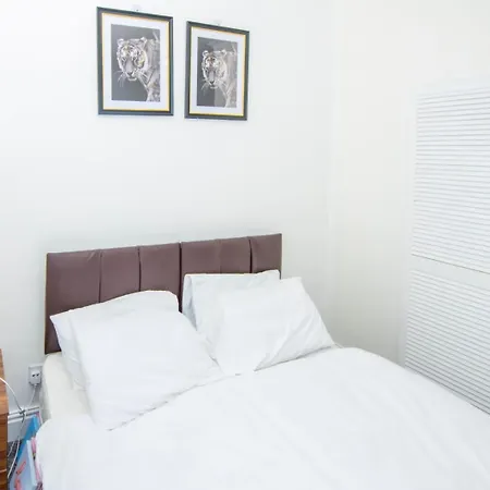 Lovely + Free Parking