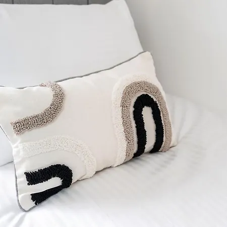 Semesterbostad 6 Guests - 3 Bedrooms - Free Wi-fi - *