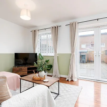 Semesterbostad 6 Guests - 3 Bedrooms - Free Wi-fi -