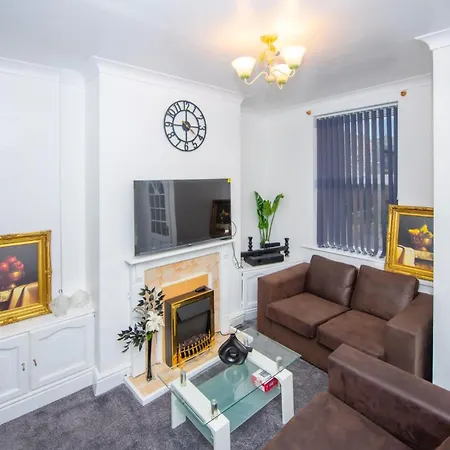 Lovely + Free Parking Manchester