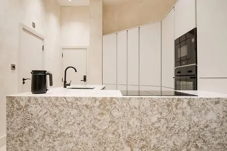 Japandi By The Heim Residences Манчестер