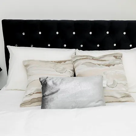 Charming 1 Bedroom In The Heart Of Close To Centre And Etihad Stadium *