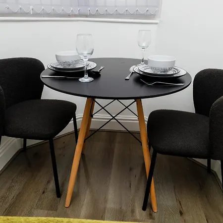 Apartment Charming 1 Bedroom In The Heart Of Close To Centre And Etihad Stadium