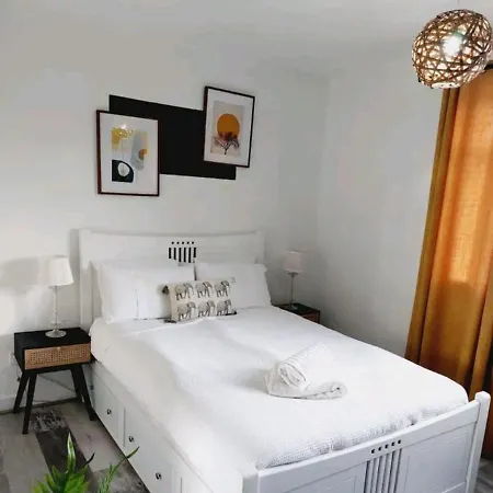 Cozy 3 Bedroom Close To Town マンチェスター
