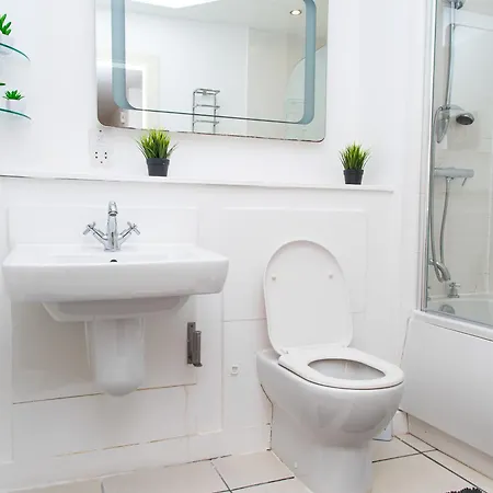 Luxury 3 King Bed Quayside