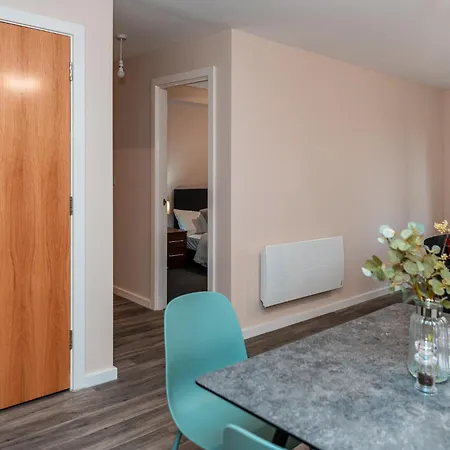 Apartamento Entire 2 Bedroom And 2 Bathroom In -free Underground Parking *