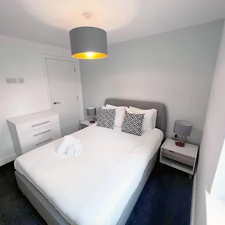 Free Parking - Stunning 2-br Near Salford Royal * Mánchester