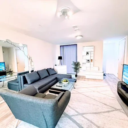 The Commonwealth House By Bevolve Манчестер