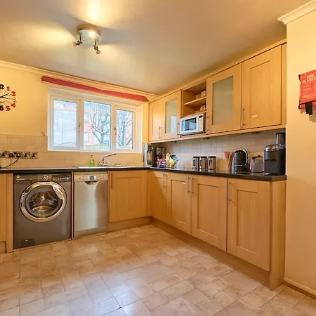 Bespoke Salford Quays - Garden, Wifi And Parking * マンチェスター