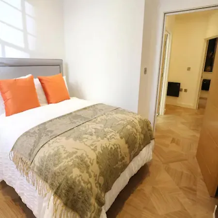 Renovated Flat With King Bed In The Heart Of Manc - Pass The Keys *