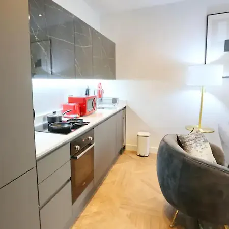 Heart Of Modern - Pass The Keys Appartement