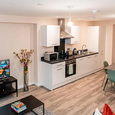 Entire 2 Bedroom And 2 Bathroom In -free Underground Parking * 曼彻斯特