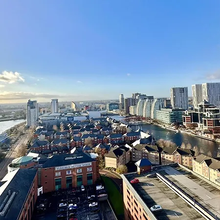 Stunning 1-bed In Salford *