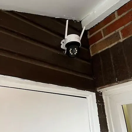 Salford 2-bed - Near Uni & Mcr Centre