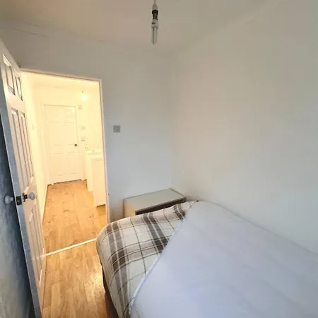 Cosy & Quiet House Close To Etihad And Centre Holiday home *