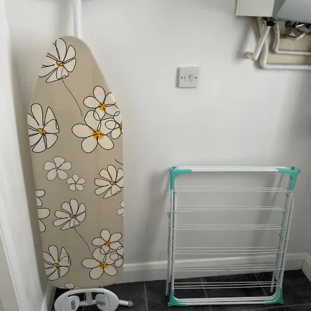 Semesterbostad Sleeps5-netflix-parkg-near Center Etihad