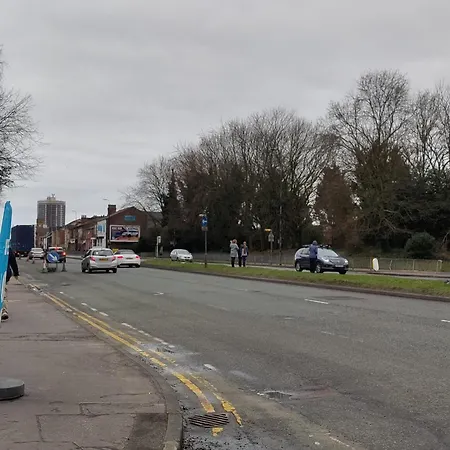 New 2 Bedroom In - Stretford - Old Trafford Close To Football-cricket Ground & Centre アパート マンチェスター