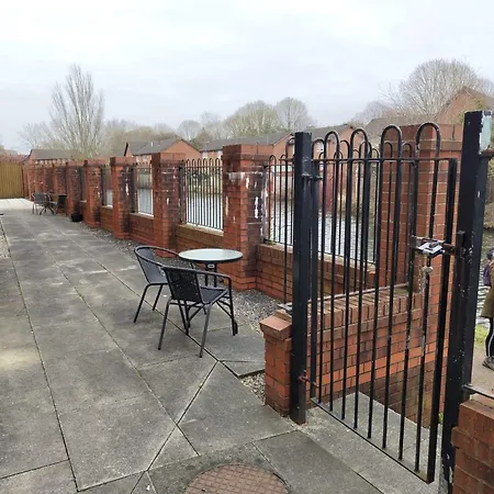 アパート New 2 Bedroom In - Stretford - Old Trafford Close To Football-cricket Ground & Centre