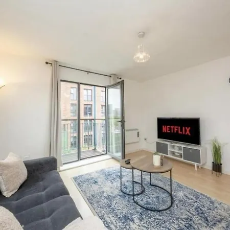 Apartment Novanest Salford