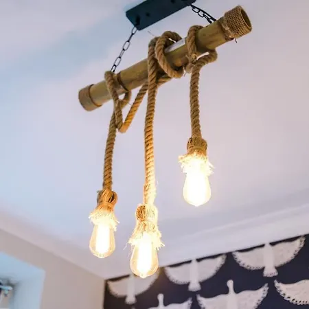 Дом отдыха Salford Sanctuary 5 Bed House Манчестер