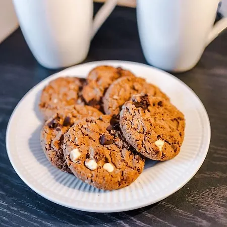 Дом отдыха Salford Sanctuary 5 Bed House *