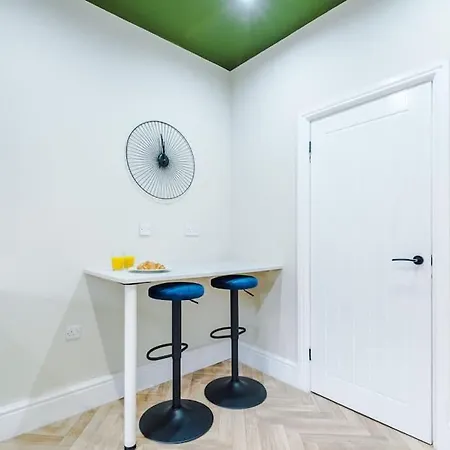 Salford Sanctuary 5 Bed House