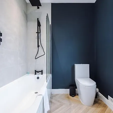 Salford Sanctuary 5 Bed House