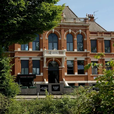 Hotel Trafford Hall Manchester, Trademark Collection By Wyndham