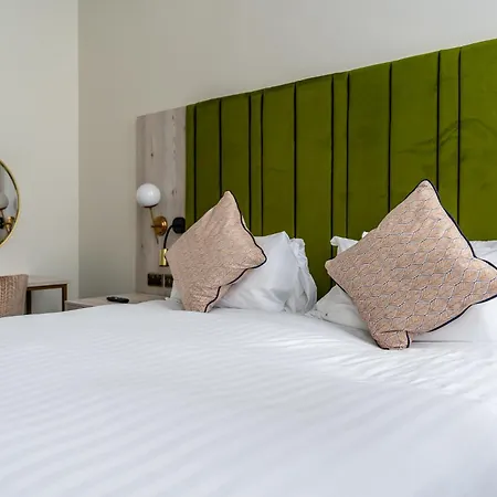 Trafford Hall Manchester, Trademark Collection By Wyndham Отель