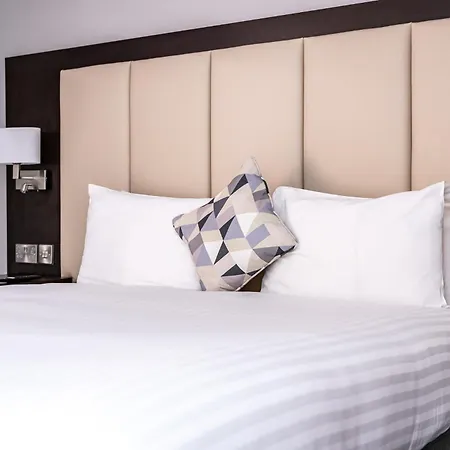 Trafford Hall Manchester, Trademark Collection By Wyndham Hotel