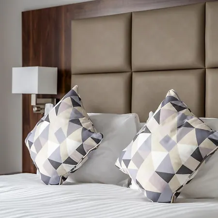 Trafford Hall Manchester, Trademark Collection By Wyndham 3* Солфорд