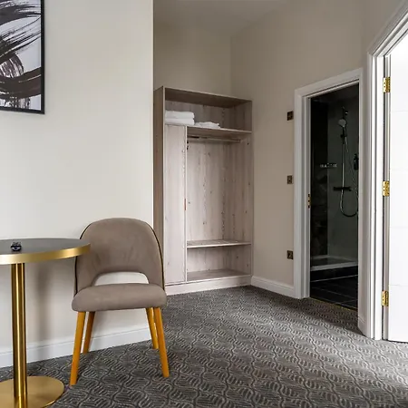 Trafford Hall Manchester, Trademark Collection By Wyndham 3*