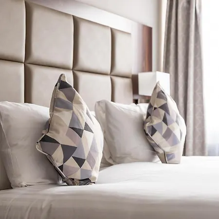 Trafford Hall Manchester, Trademark Collection By Wyndham Hotel Manchester