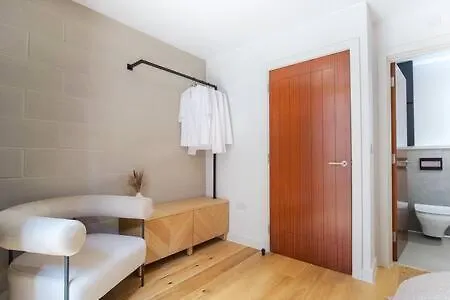 Townhaus West By The Heim Residences * 맨체스터