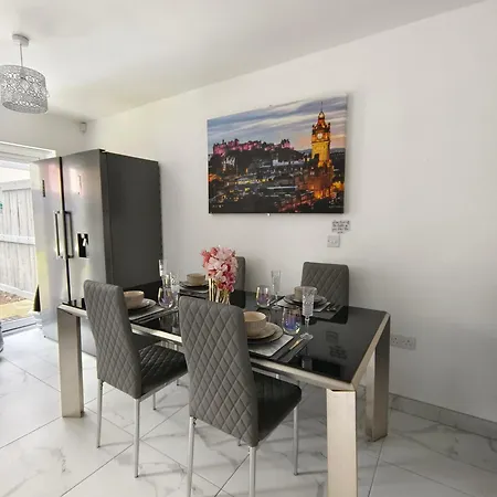 Shared House - 10 Mins From Piccadilly Station/man Uni/o2 Apollo Habitación en casa particular *