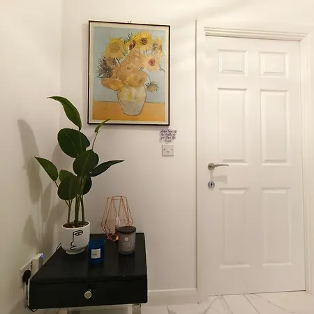 Shared House - 10 Mins From Piccadilly Station/man Uni/o2 Apollo Mánchester