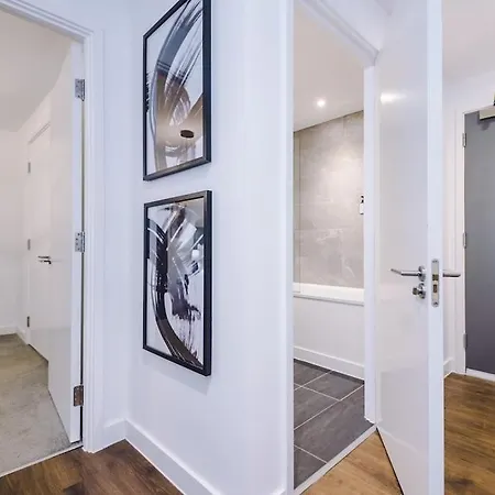 Apartment Family,contractors & Monthly Deals! By Dreamluxe