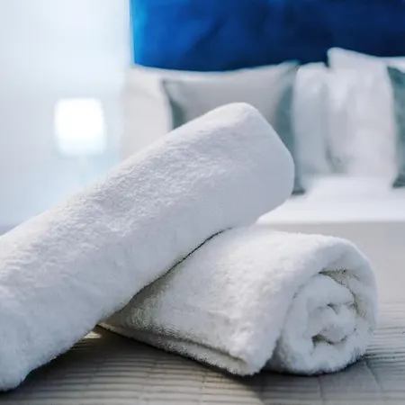 Apartment Family,contractors & Monthly Deals! By Dreamluxe Manchester