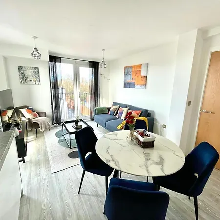 Apartamento Mcr 1br Getaway With Rooftop Access & Prime Location *