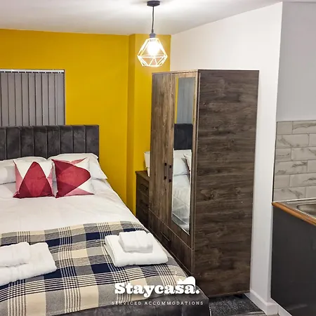 בית נופש Delightful Spacious Haven With Large Driveway