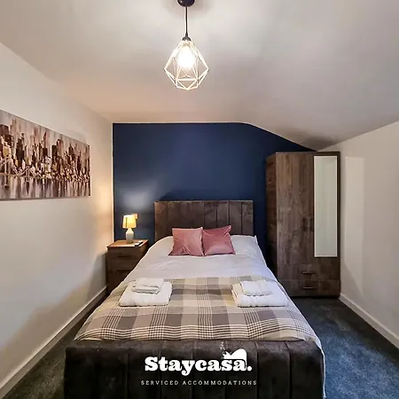 Delightful Spacious Haven With Large Driveway מנצ'סטר