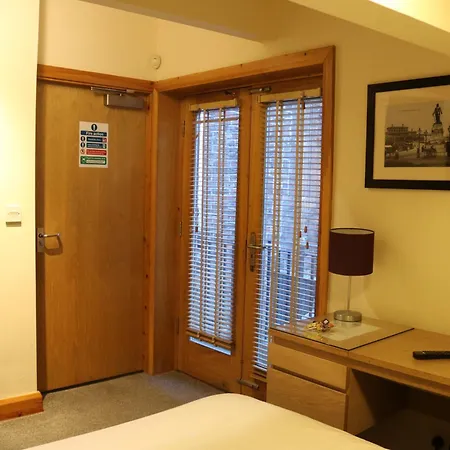 Lower Turks Head Πανδοχείο