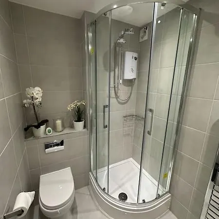 Ground Floor 3 Bed Mcr Lägenhet