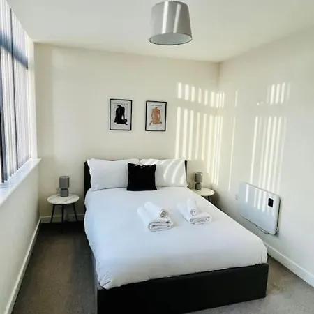 Old Trafford: Self-serviced One Bedroom Manchester