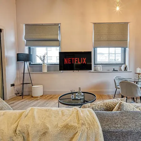 דירה Centre 3 Bedroom #41 *