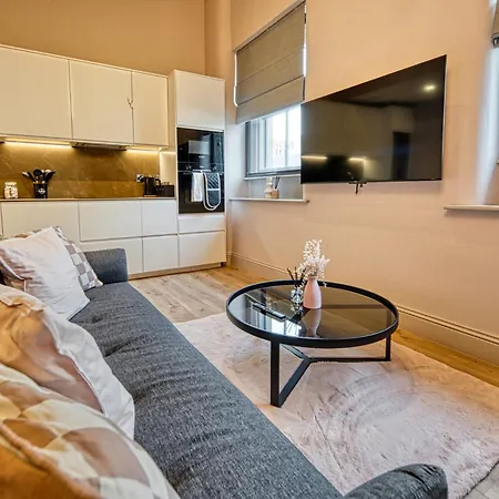 アパート Centre 3 Bedroom Funky Apartment! #42 マンチェスター